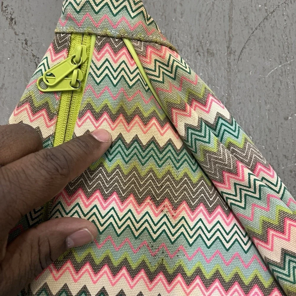 KAVU Rope Sling Backpack Bag Multi Color Zig Zag Print Men's‎